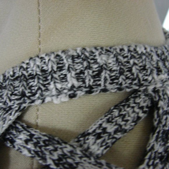 Black Ash Corset Sleeve Sweater Scoop Bottom - Picture 10 of 16